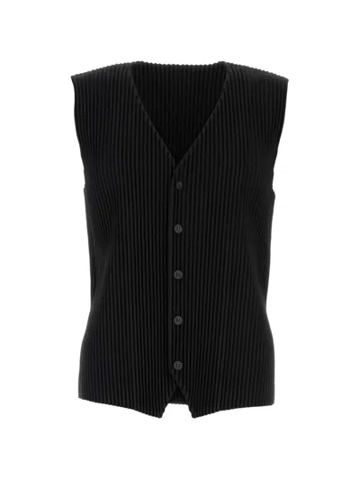 PLEATED V-NECK VEST