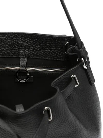 GRAINY LEATHER SHOULDER BAG