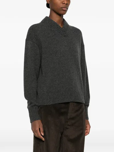 JULIE V-NECK SWEATER