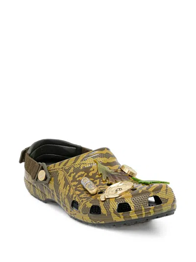Crocs Aries Classic Clogs Dark Algae In Gold