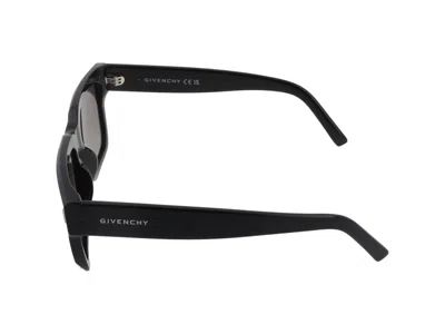 Givenchy Gv40060i Rectangular Frame Sunglasses In White