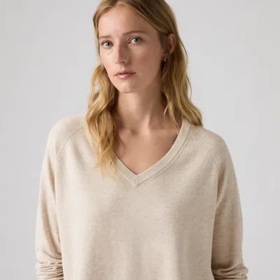 Levi's Supersoft V-neck Pullover Sweater In White