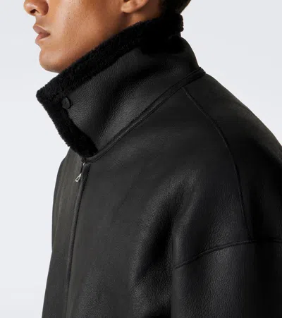 Auralee Reversible Shearling Jacket In Black