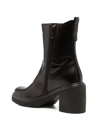 Nero Giardini Elasticated Side-panel Ankle Boots In Brown