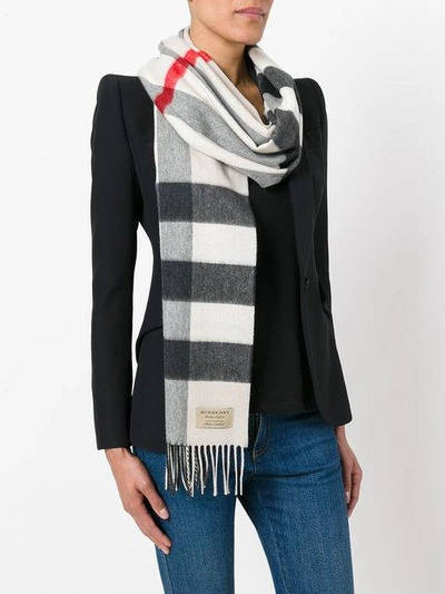 Shop Burberry The Large Classic Cashmere Scarf In Check In Neutrals