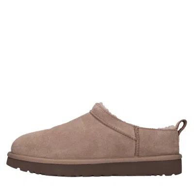 Ugg Short Suede Ankle Boots With Shearling Lining And Pull Tab In Multi