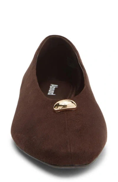 Abound Hayden Flat In Brown