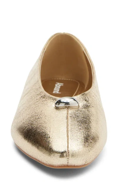 Abound Hayden Flat In Gold