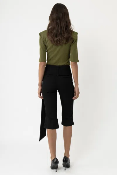 Arakii Structured Shoulder T-shirt In Deep Green
