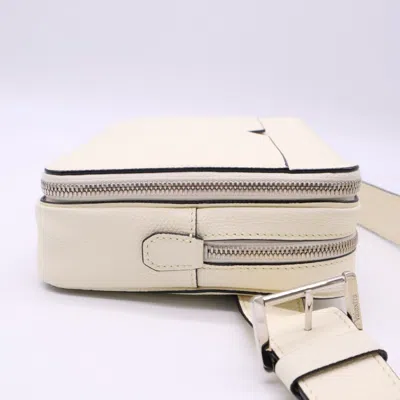 Pre-owned Valextra Ivory Leather Shoulder Bag ()