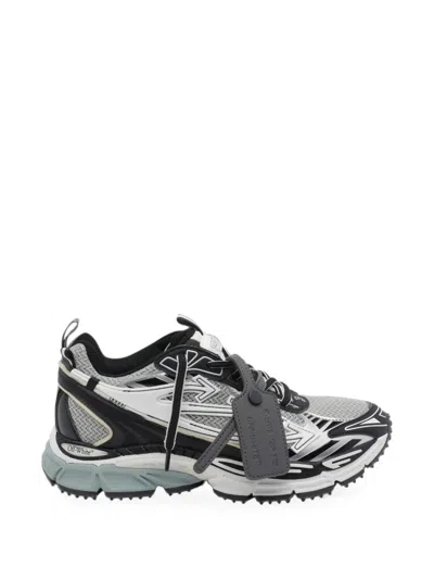 BE RIGHT BACK SNEAKERS