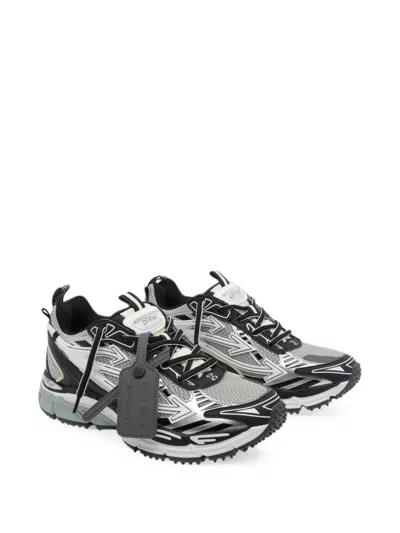 BE RIGHT BACK SNEAKERS