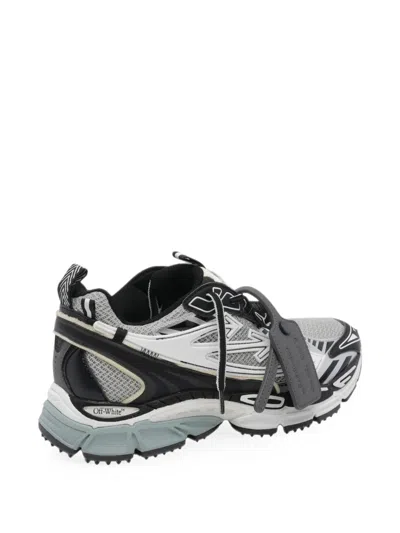BE RIGHT BACK SNEAKERS