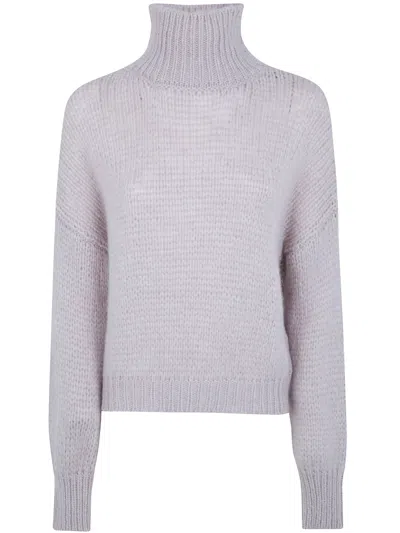 Nuur Chunky-knit Turtleneck Sweater In White