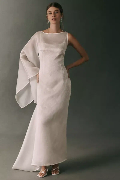 Ila Moda Operandi In White