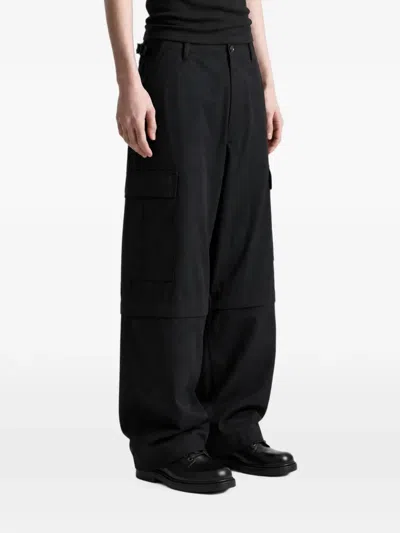 Vowels Multi-pocket Cargo Pants In Black