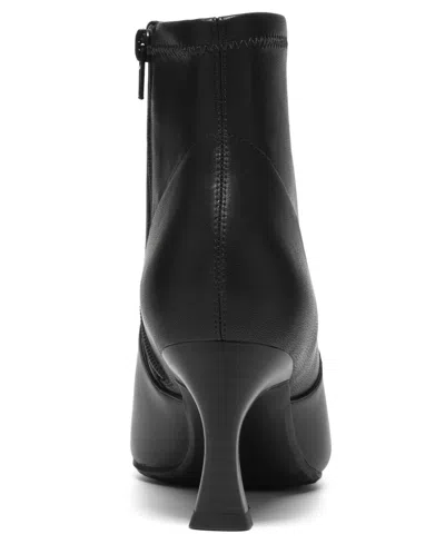 Clarks Tammitha Ace Bootie In Black
