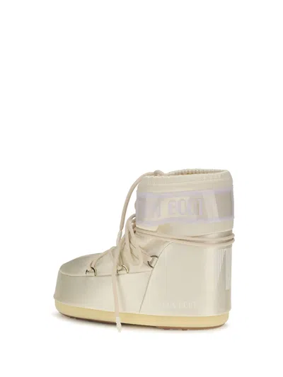 Moon Boot Woman Ankle Boots Ivory Size 10-11.5 Textile Fibers In White