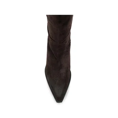 Poeve Pointed-toe Pull-on Boots In Brown