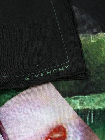 Shop Givenchy Seidenschal Mit Auge-print - Schwarz