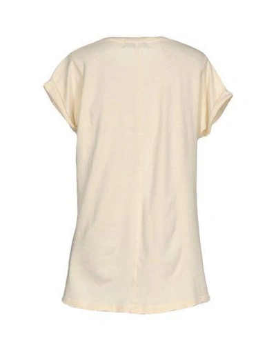 Shop Wildfox T-shirts In Ivory