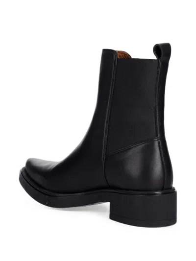 Copenhagen Cph301 Pointed-toe Pull-on Boots In Black