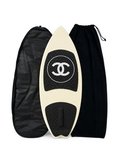 Pre-owned Chanel Cc Interlocking Wakeboard In 白色