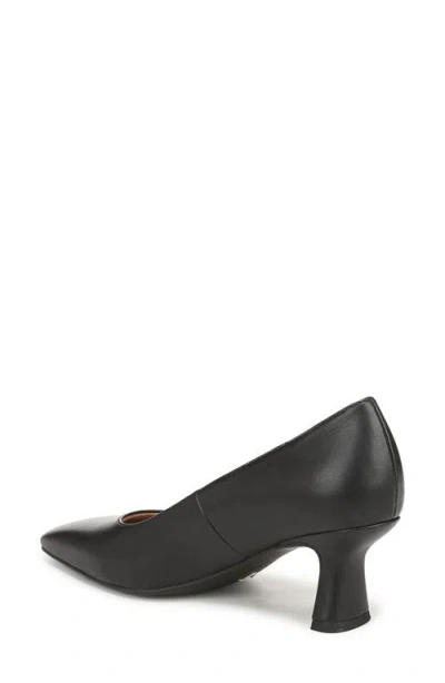 Vionic Saylor Pump In Black