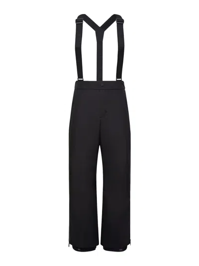 Moncler Adjustable Strap Nylon Technical Pants In Black