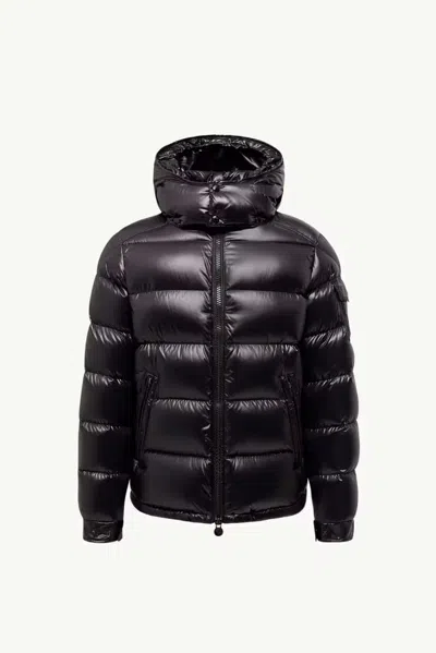 Moncler Quilted Down Down Jacket In Black