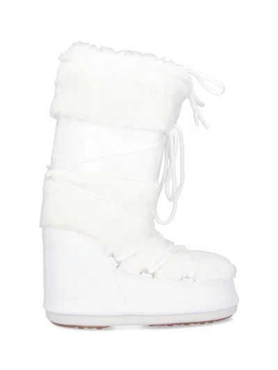 Moon Boot Lightweight Icon-style Winter Boot In White