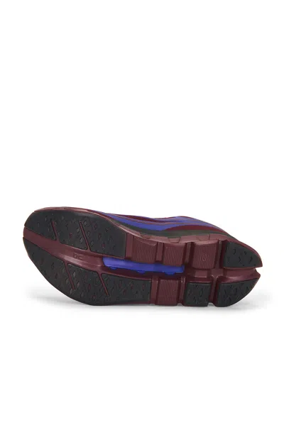 On Cloudflow Sneakers In Maro & Tyrian