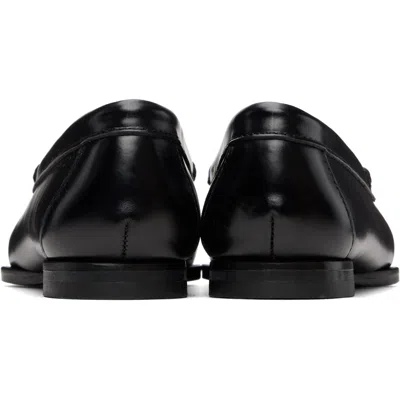 Hereu ブラック Aresta ポインティー ローファー In Black