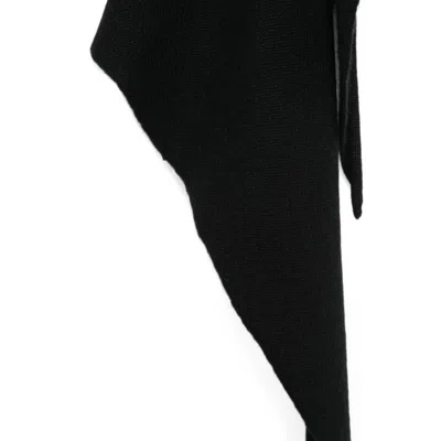 Lisa Yang Cashmere Triangular Scarf In Black