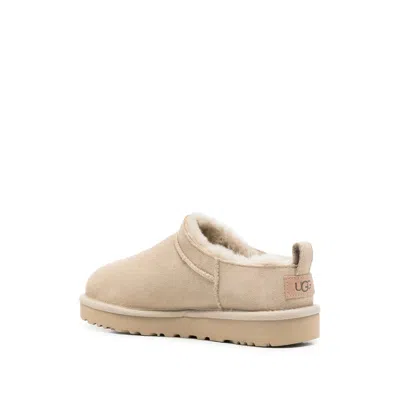 Ugg Classic Slipper In Neutral