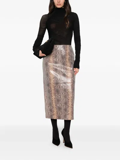 Amazuìn Ruched Semi-sheer T-shirt In Black