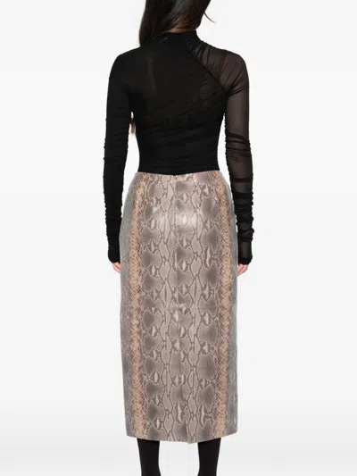 Amazuìn Ruched Semi-sheer T-shirt In Black