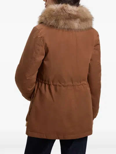 Woolrich 페이크 퍼 칼라 드로스트링 코트 In Brown