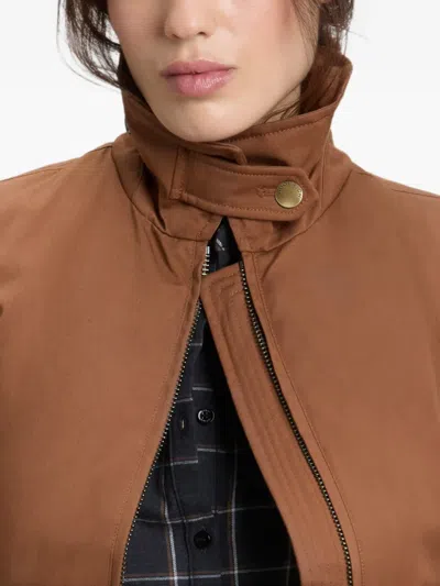 Woolrich 페이크 퍼 칼라 드로스트링 코트 In Brown