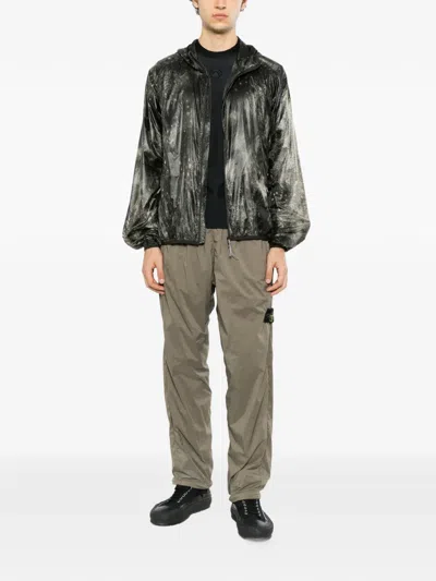 Roa Hue Packable Wind Jacket In Black