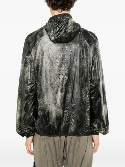Roa Hue Packable Wind Jacket In Black