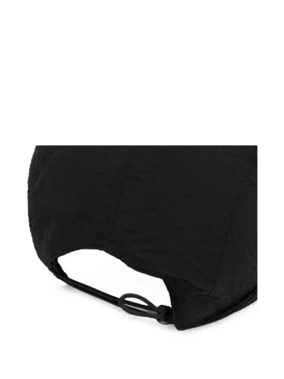 Soar Dart Mesh Cap In Black
