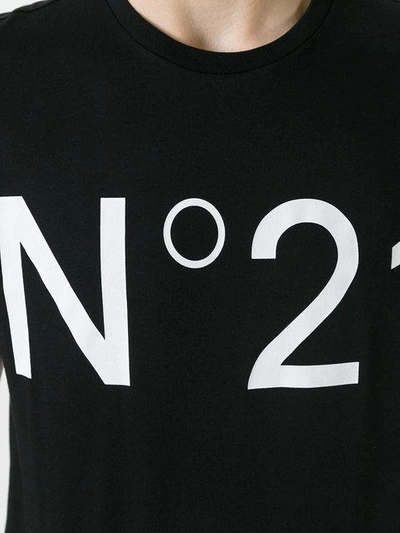 Shop N°21 Logo Print T-shirt In Black