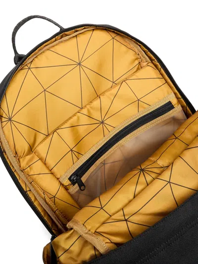 Thule Logo-print Backpack In Black