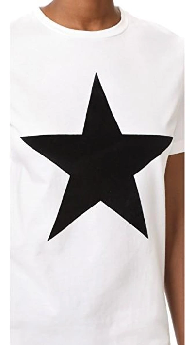 星星图案 T 恤