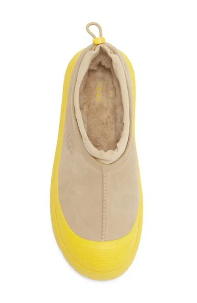 Ugg Modern Sneakers With Contrast Sole And Pull Tab In Yellow