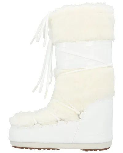 Moon Boot Lightweight Icon-style Winter Boot In White