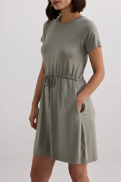 Reistor Drawstring Short T-shirt Dress In Frost & Mist