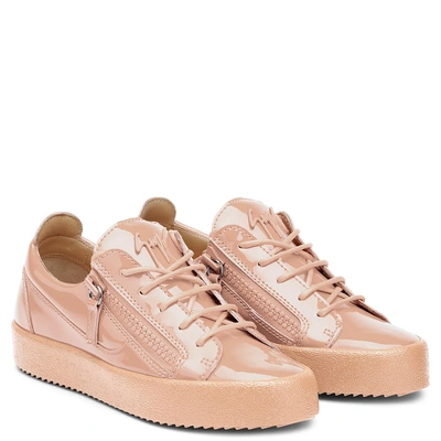 Shop Giuseppe Zanotti - Pink Patent Low-top Sneaker Jayce