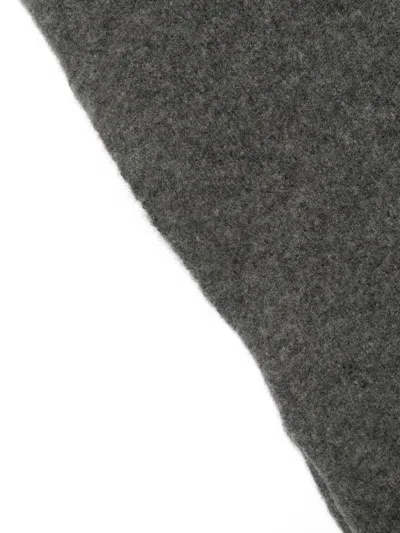 TRIANGULAR SCARF